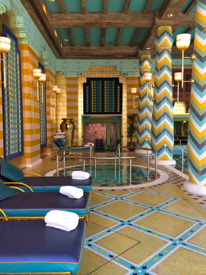 Hotel com decoração árabe